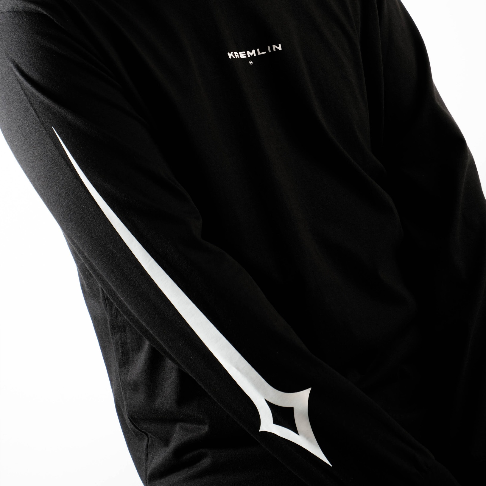 KREMLIN Longsleeve Tees Kaos Lengan Panjang - STRAB