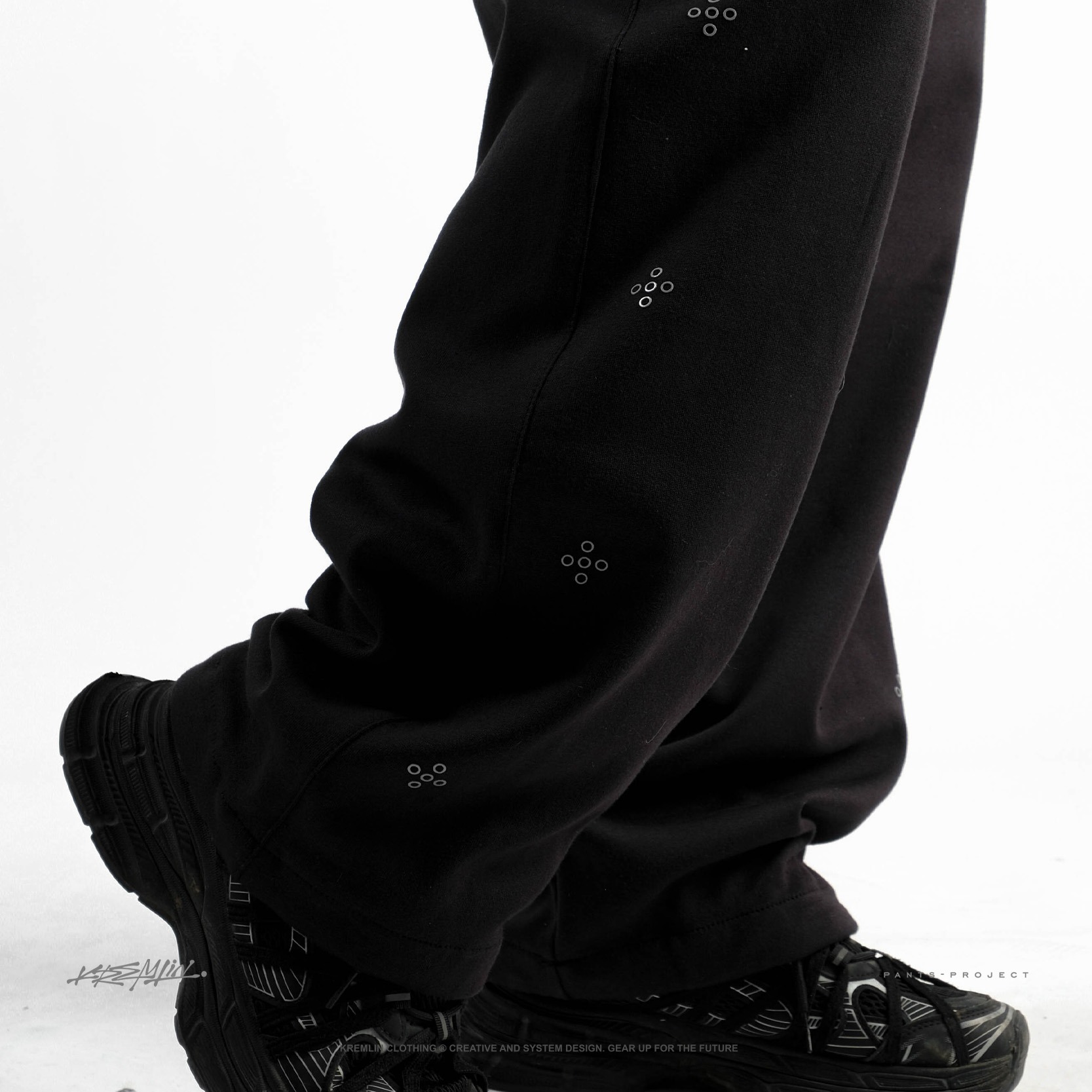 KREMLIN Celana Sweatpants Loose Pants Baggy - Urban street - Uprock