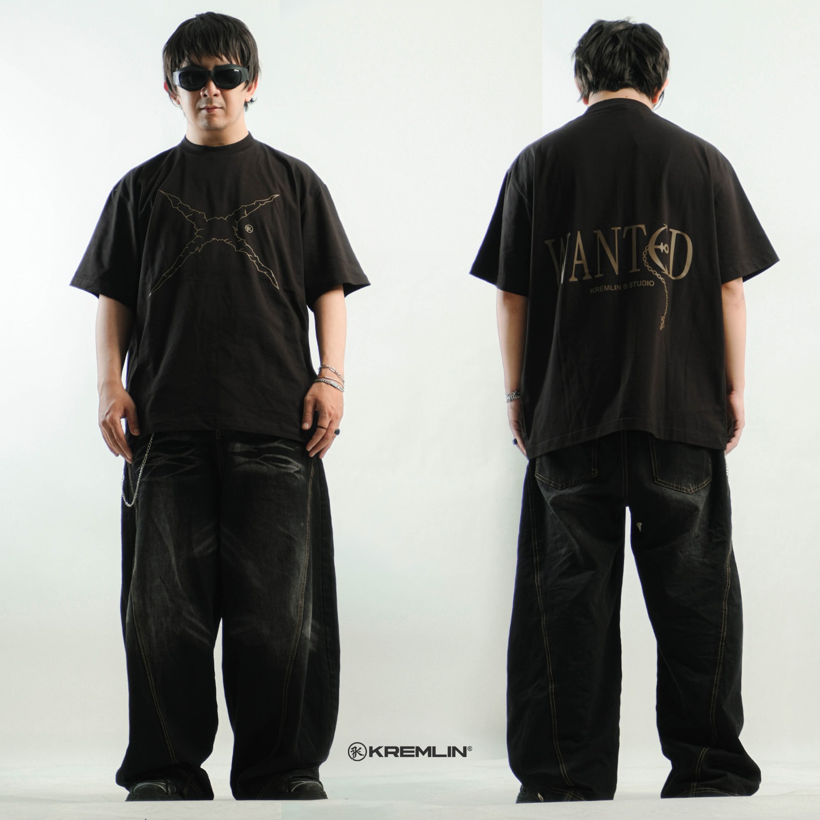 KREMLIN T-Shirt Oversized Fit Black - Anime xpremiental - Wanted