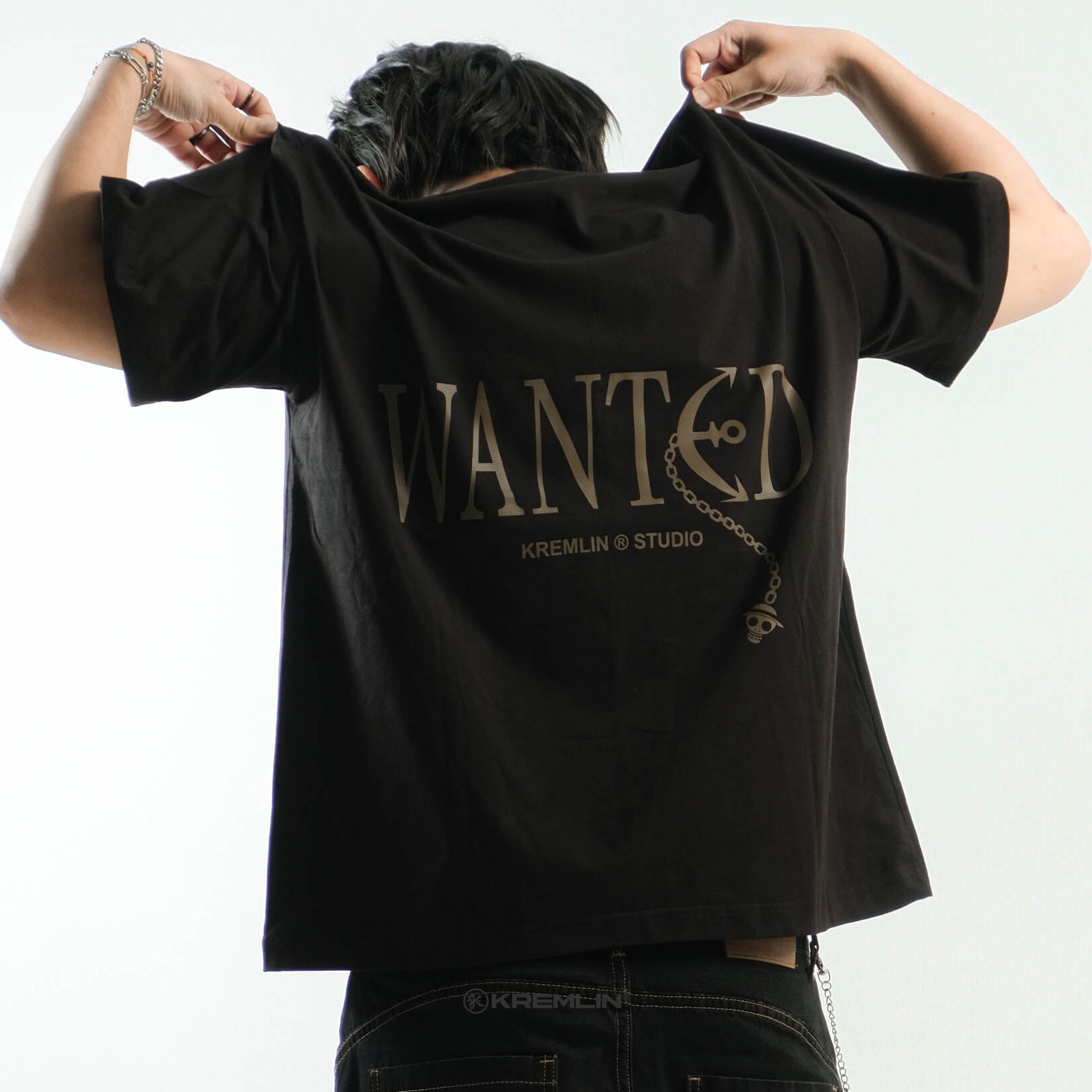 KREMLIN T-Shirt Oversized Fit Black - Anime xpremiental - Wanted