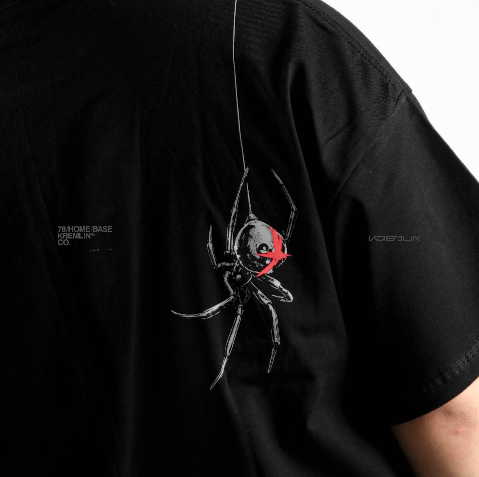 KREMLIN T-Shirt Boxy OVS Fit Black - Widow