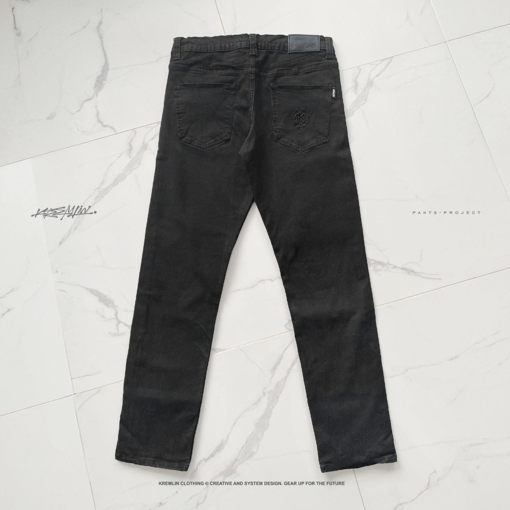 KREMLIN Celana Jeans Washing Dust Black Denim - IRON