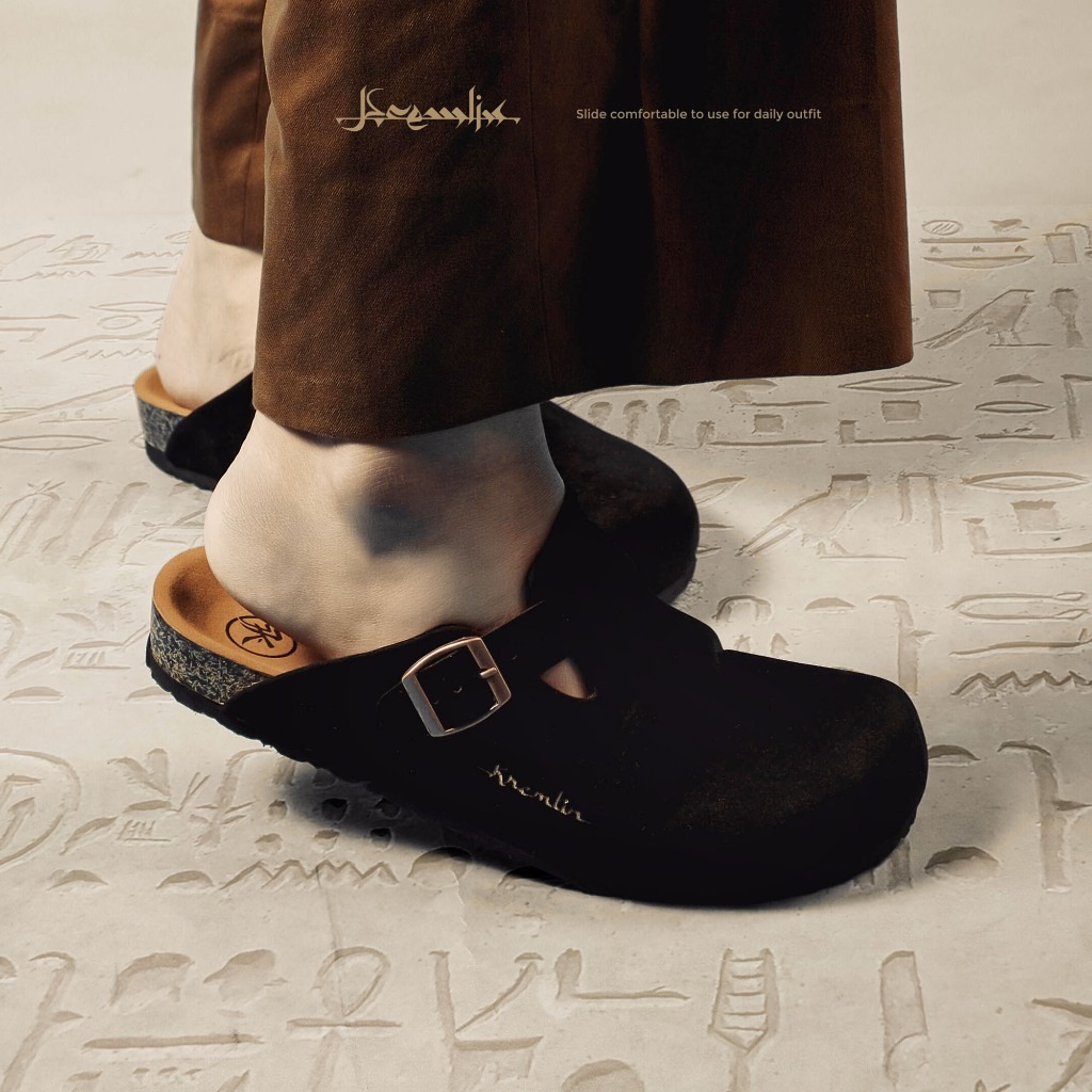Kremlin Sepatu Sandal Slide - Clog Mule Suede - Black - ORB