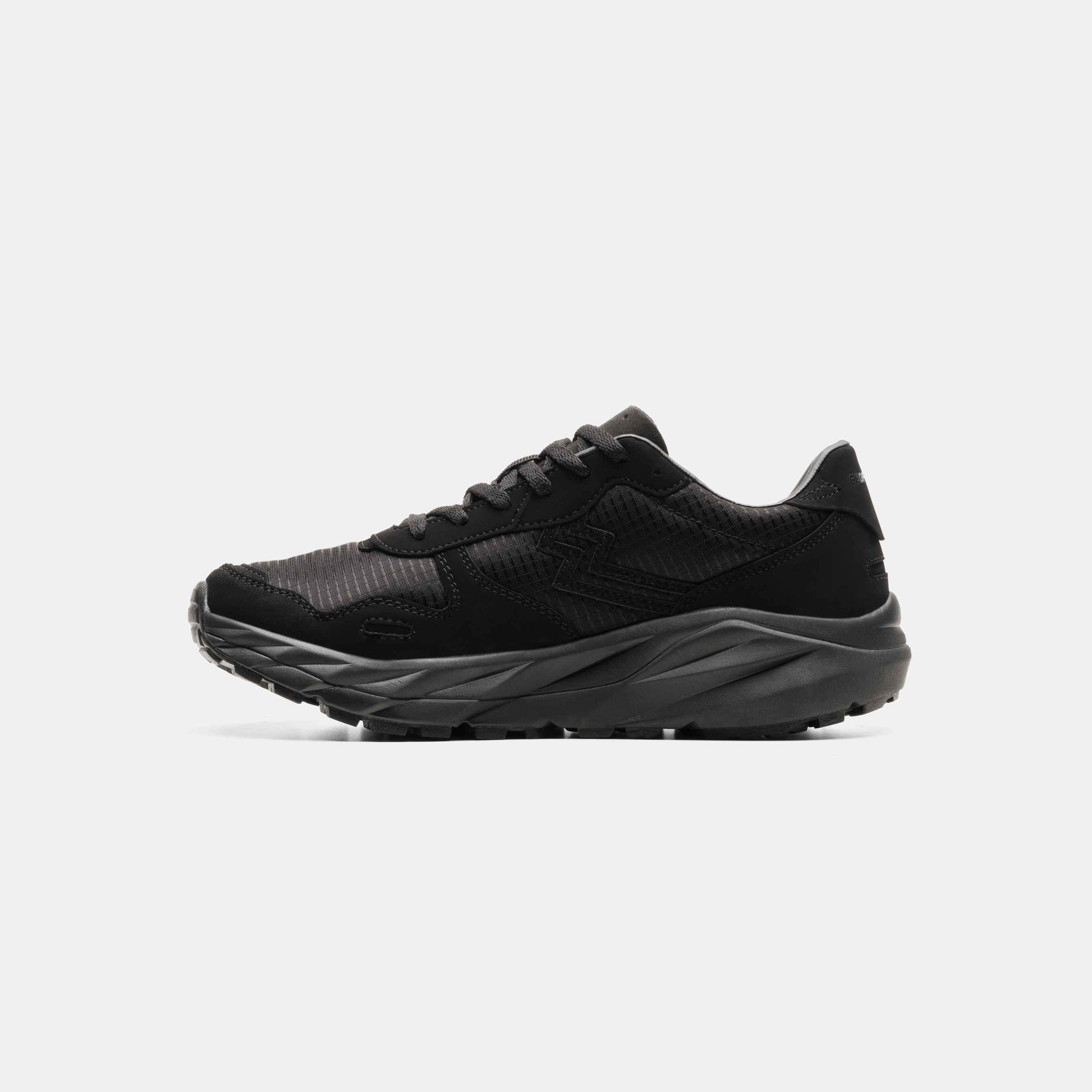 Wolf Vicious Triple Black