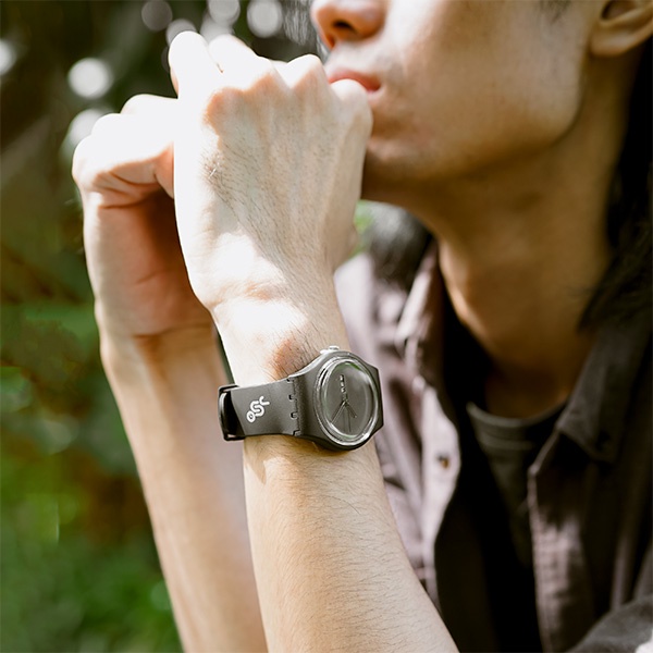 Azura Watch Black