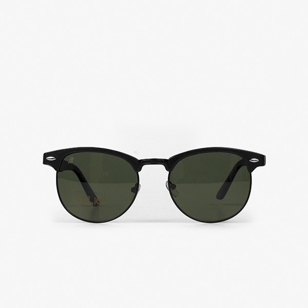 Locust Black Green