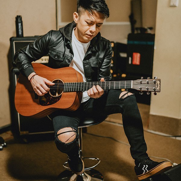 Gavin Black Gum STZ
