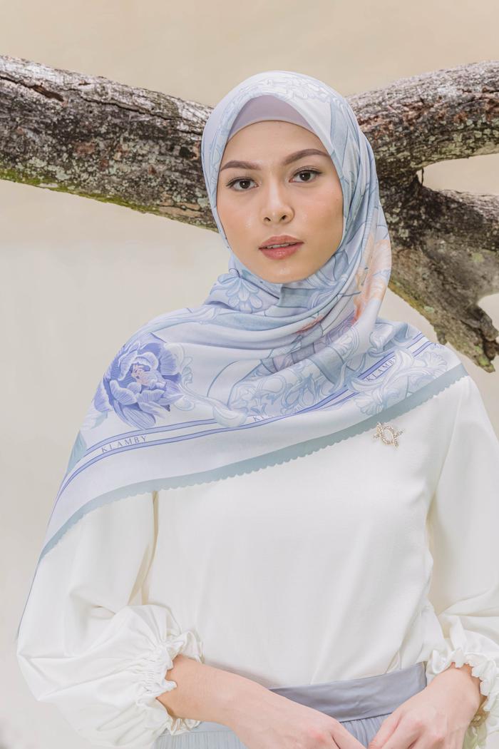 Thalia Scarf (Minor)
