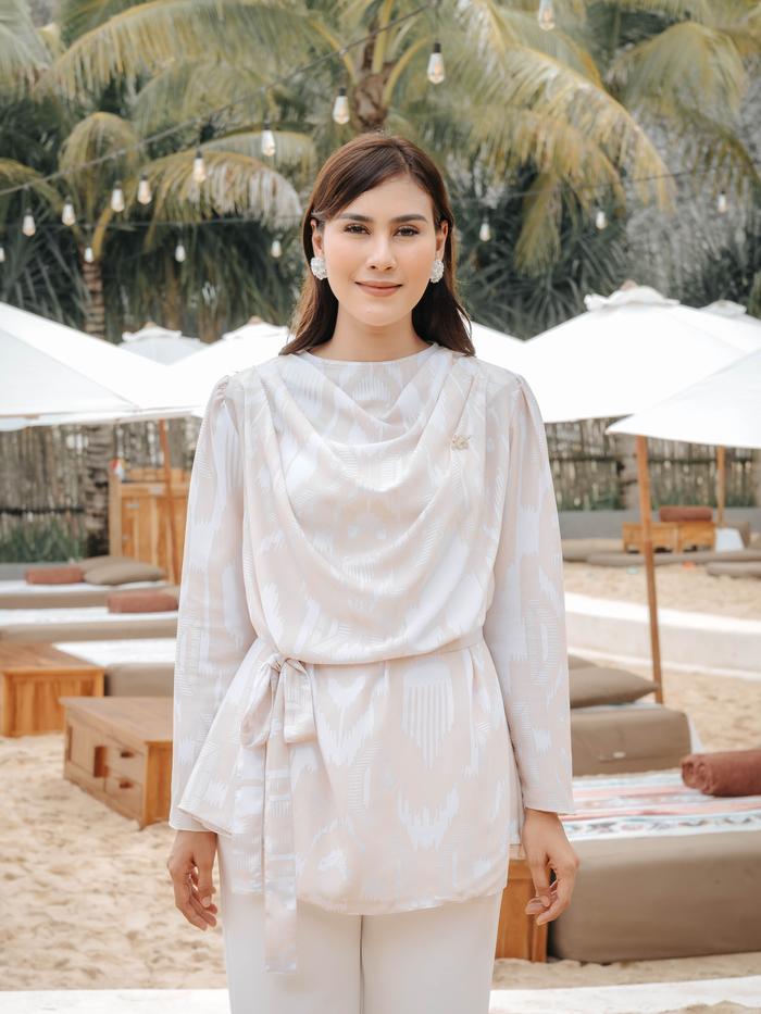 Clare Blouse in Pear Sorbet