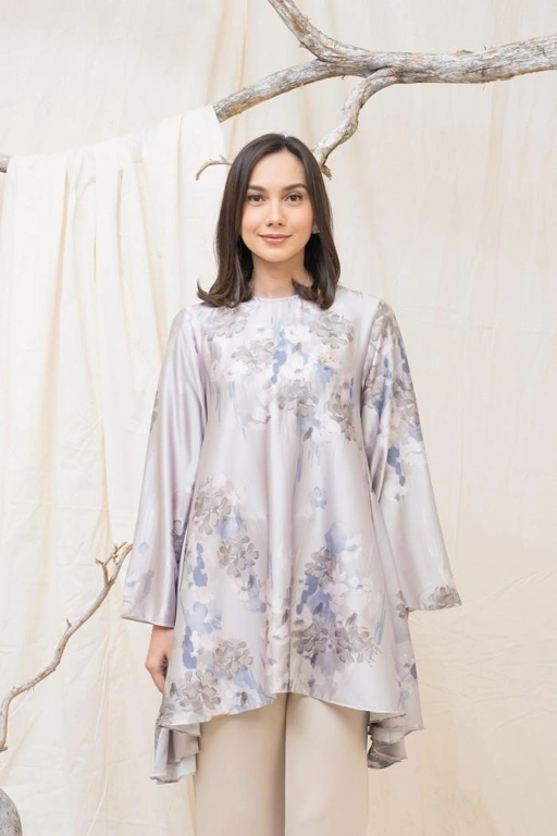 Image of Wearing Klamby | Nara Tunic (Minor) in Cool Grey