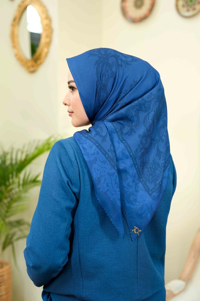 Meraki Scarf