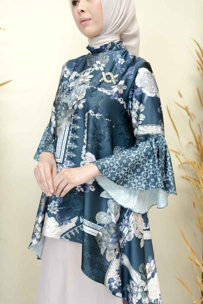 Melcia Tunic Malaya