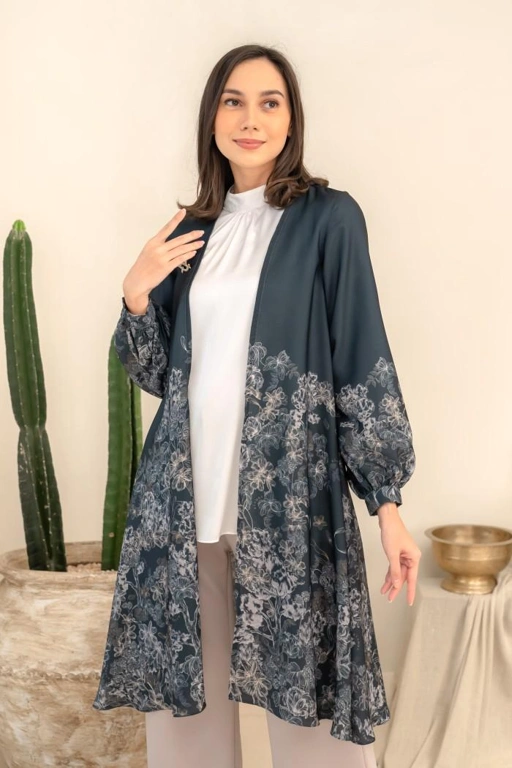 Image of Geo Outer  (Minor) Charcoal