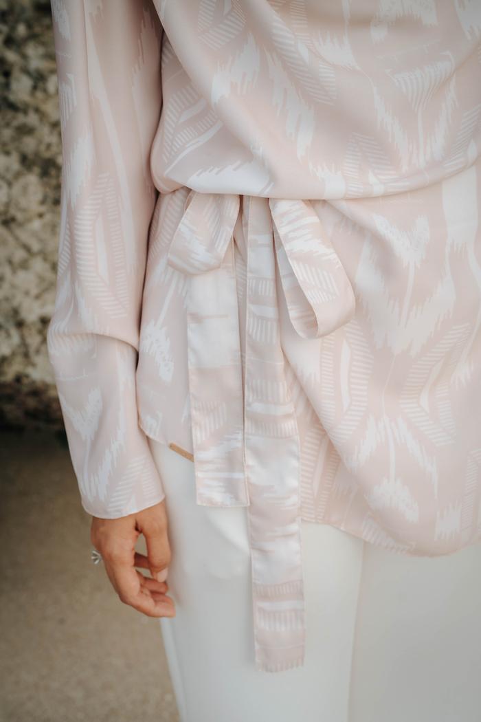 Clare Blouse in Mushroom