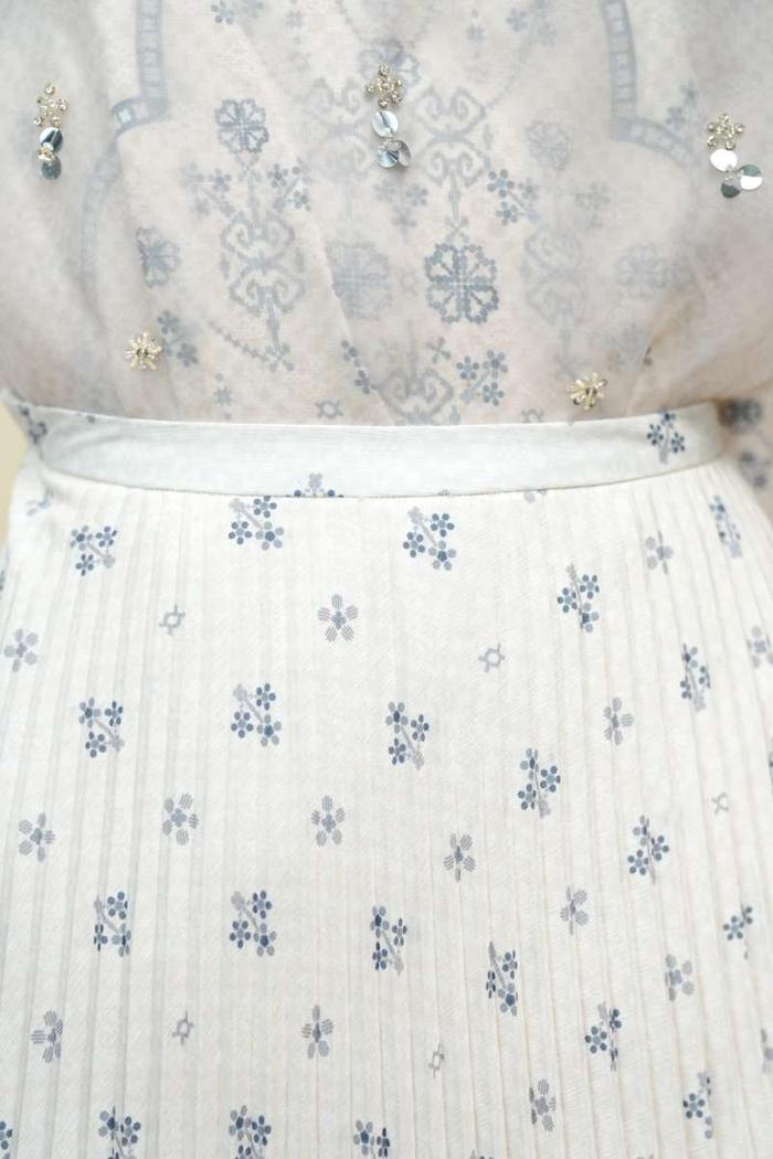 Pandai Sikek Pleated Skirt Dyandra