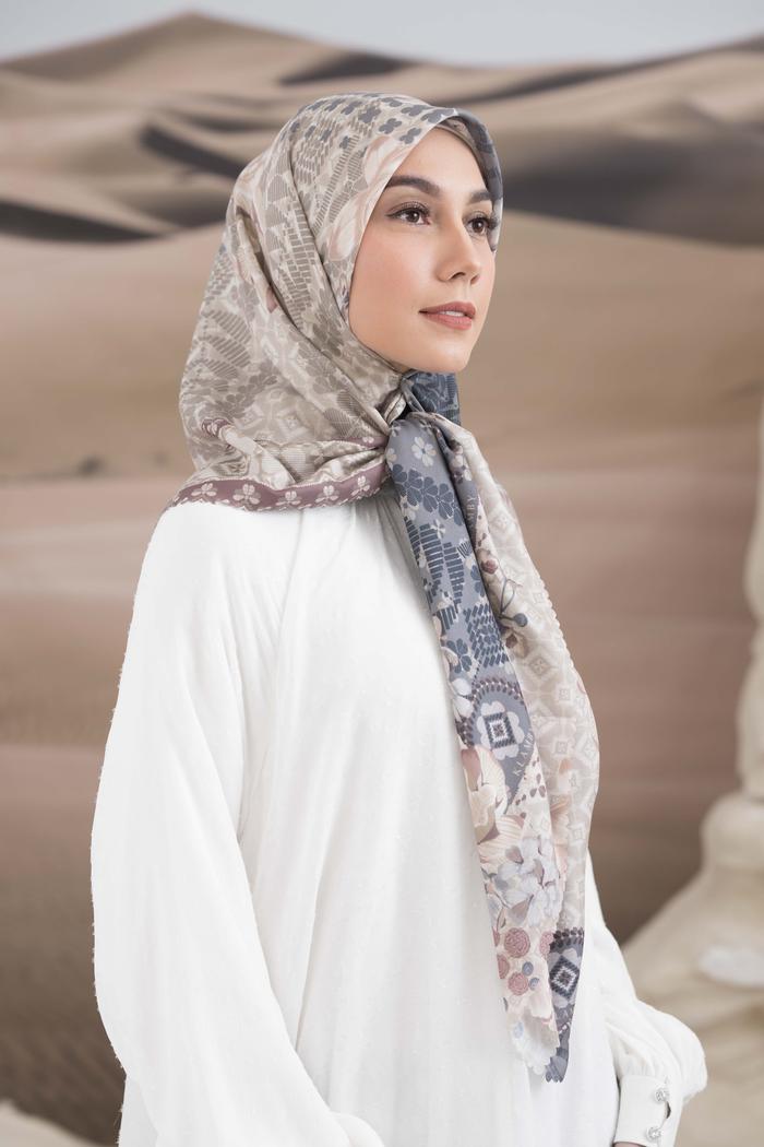 Maharani Scarf (Minor)