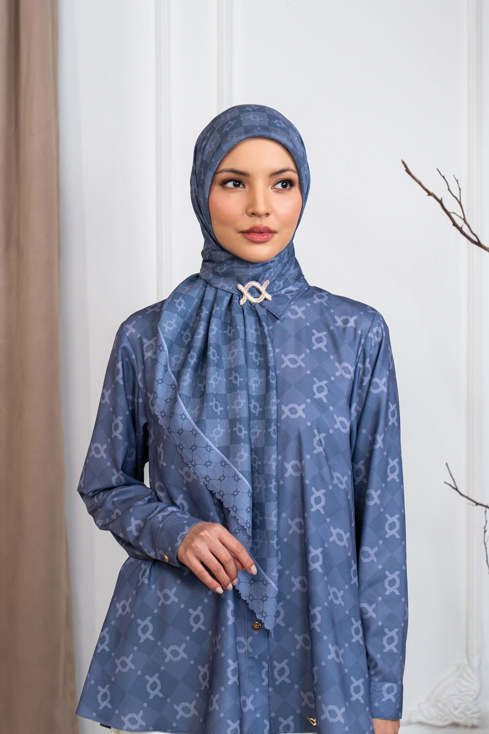 Salira Scarf