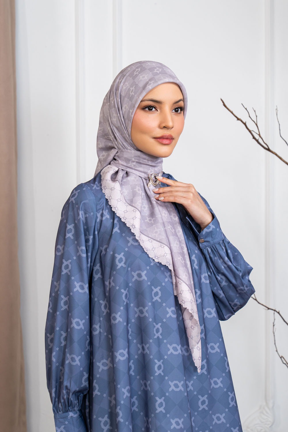Salira Scarf