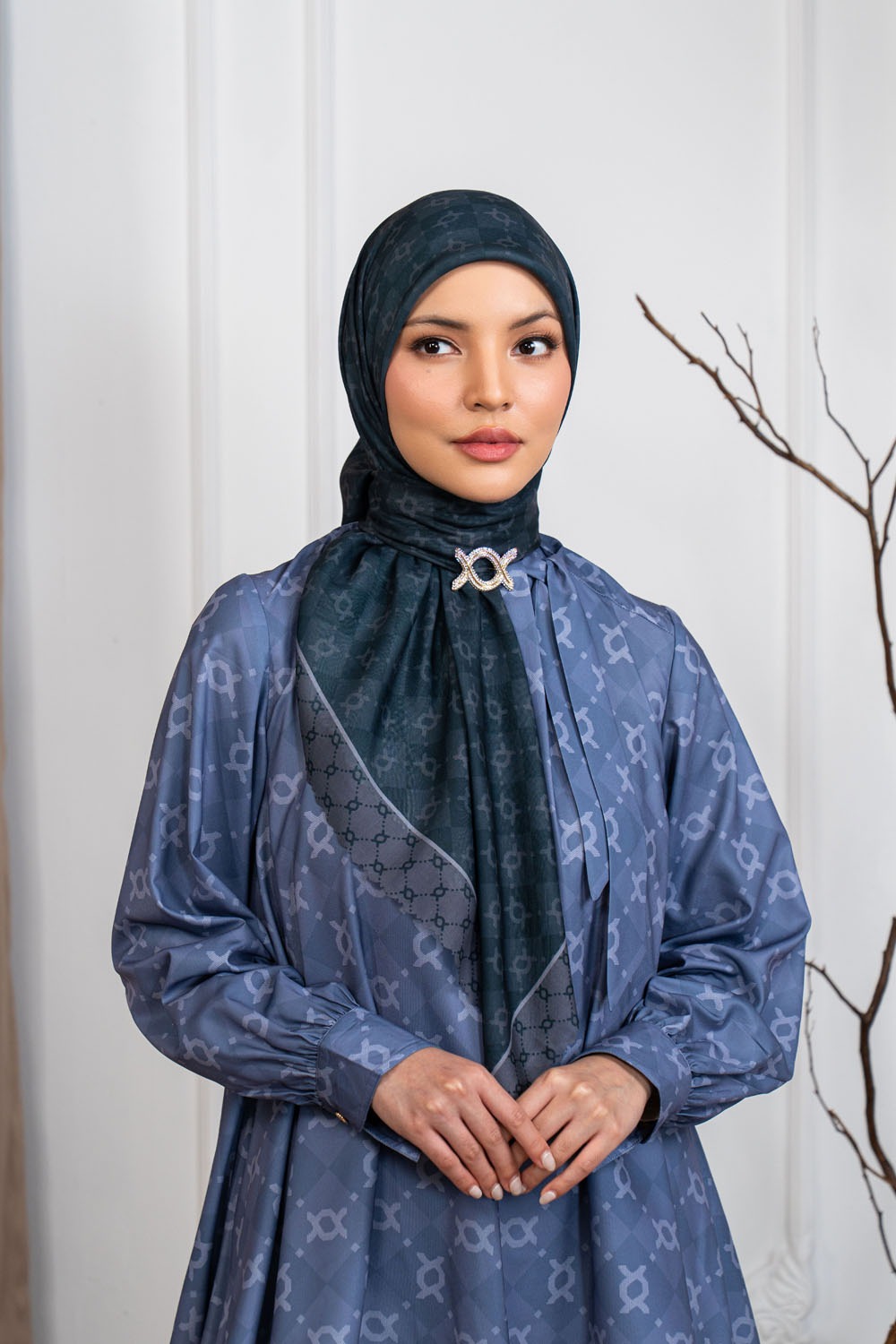 Salira Scarf