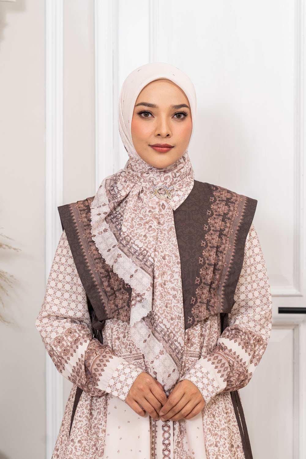 Nivara Scarf