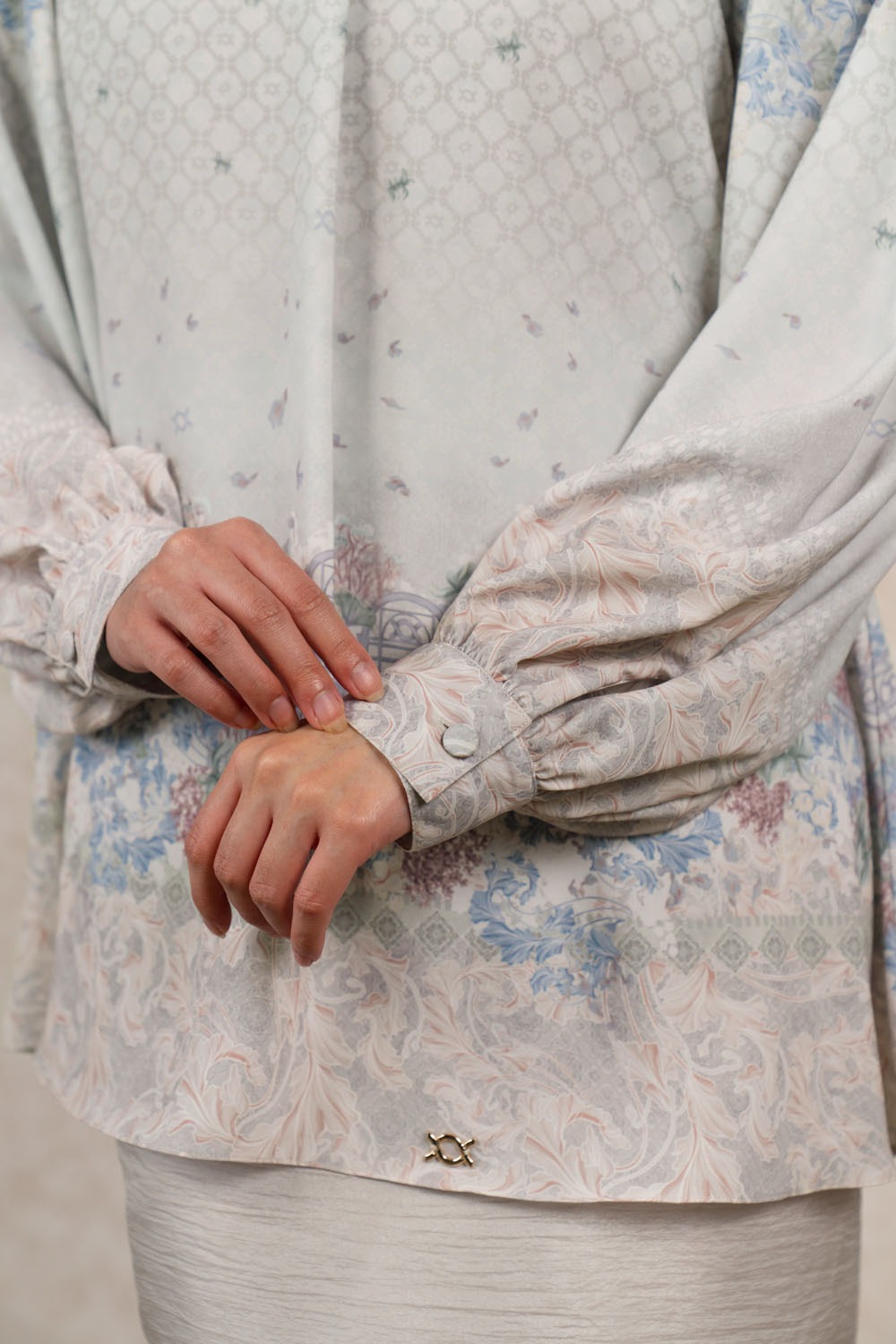 Kasrina Blouse