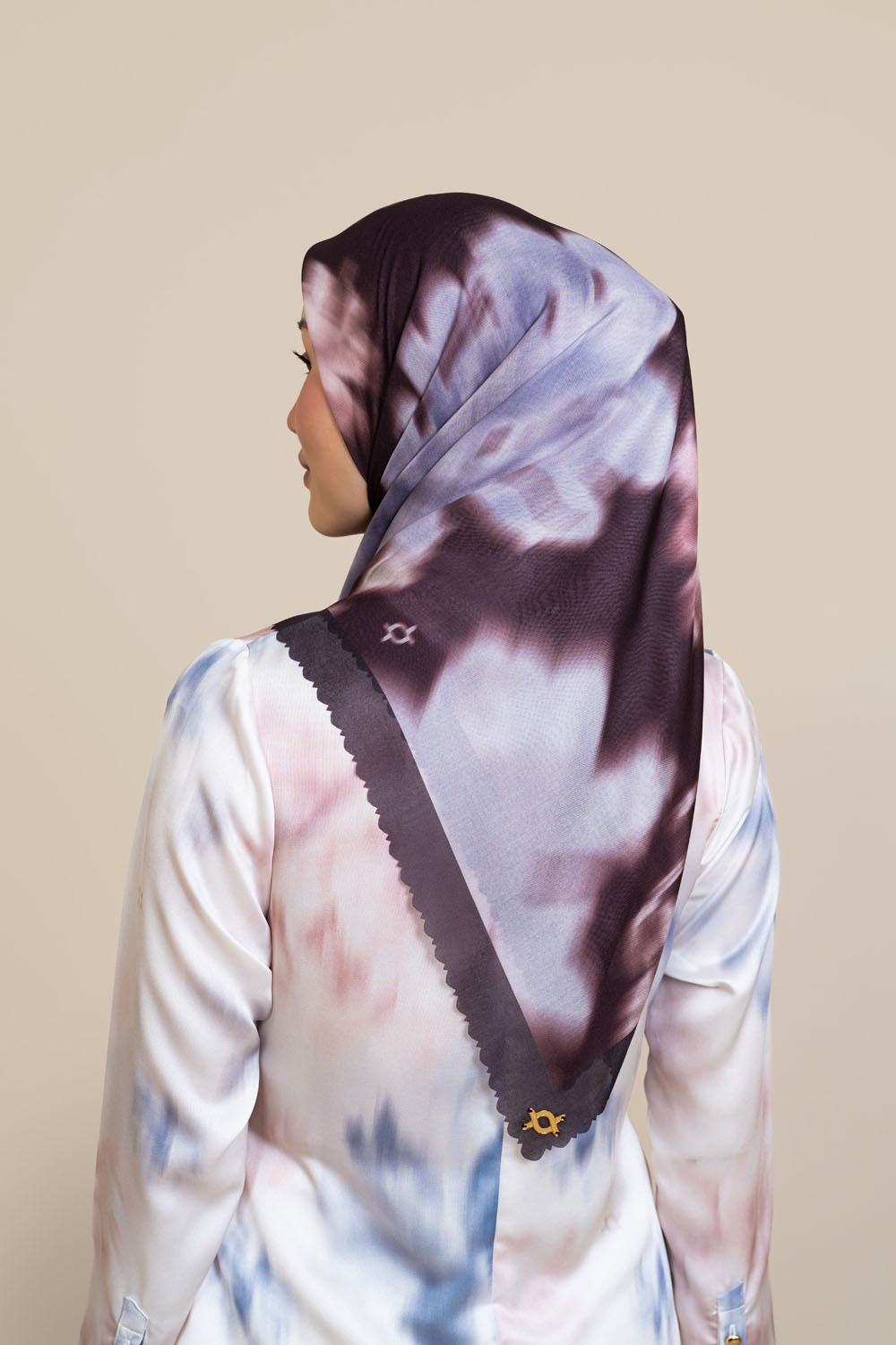 Veluna Scarf
