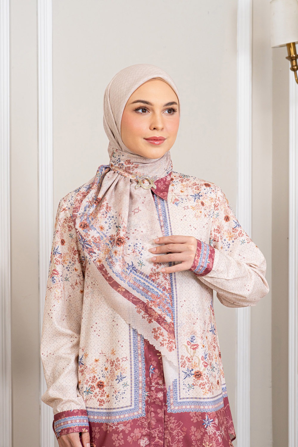 Nuria Scarf