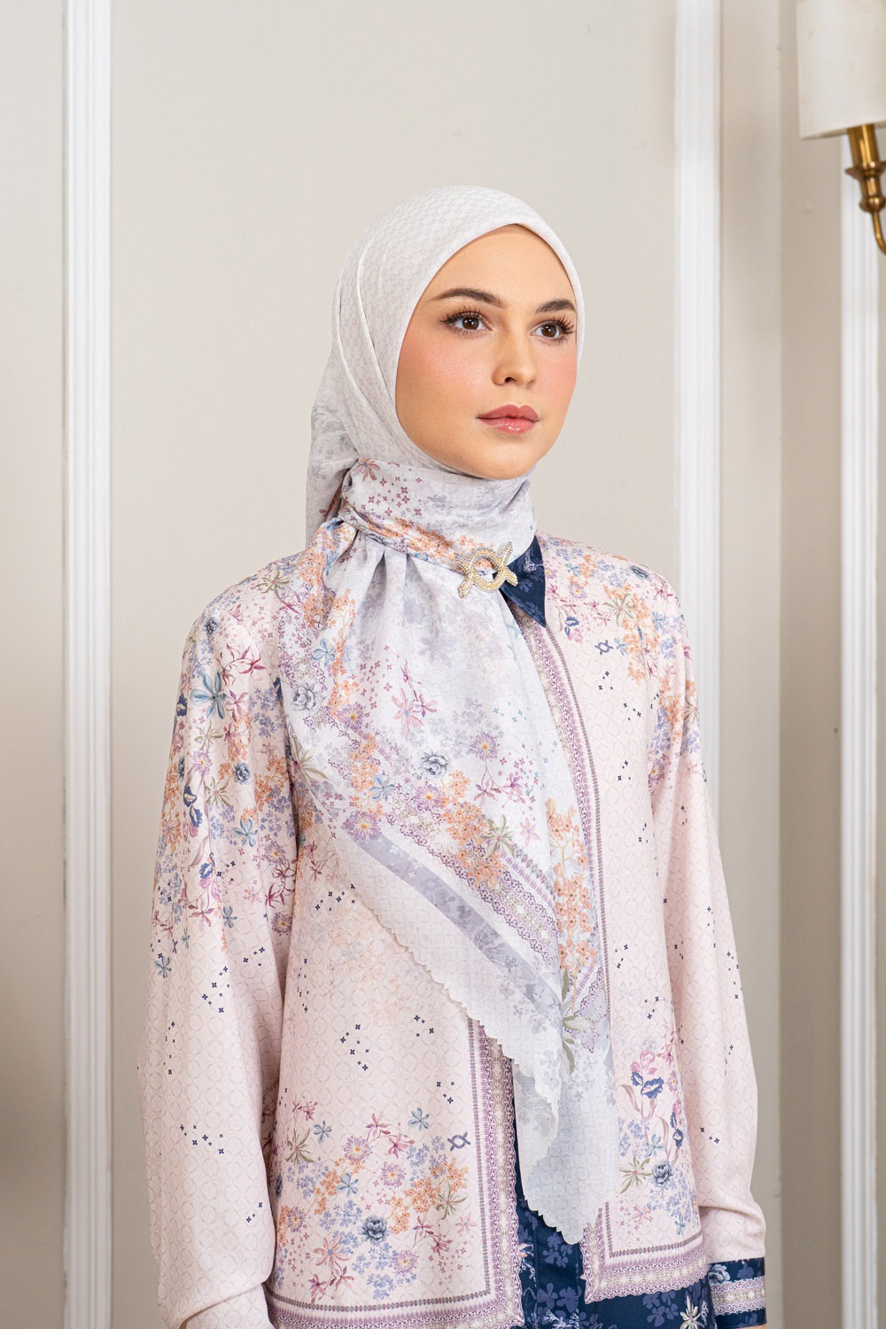 Nuria Scarf