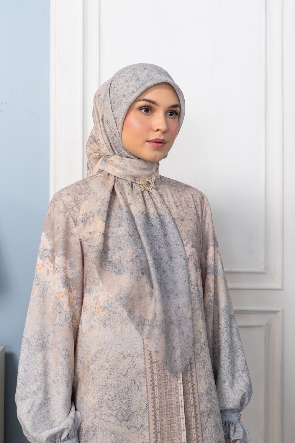 Kaia Scarf