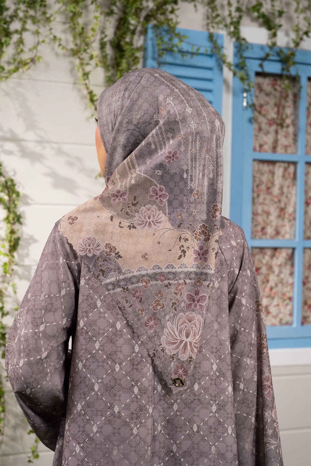 Nayandari Scarf
