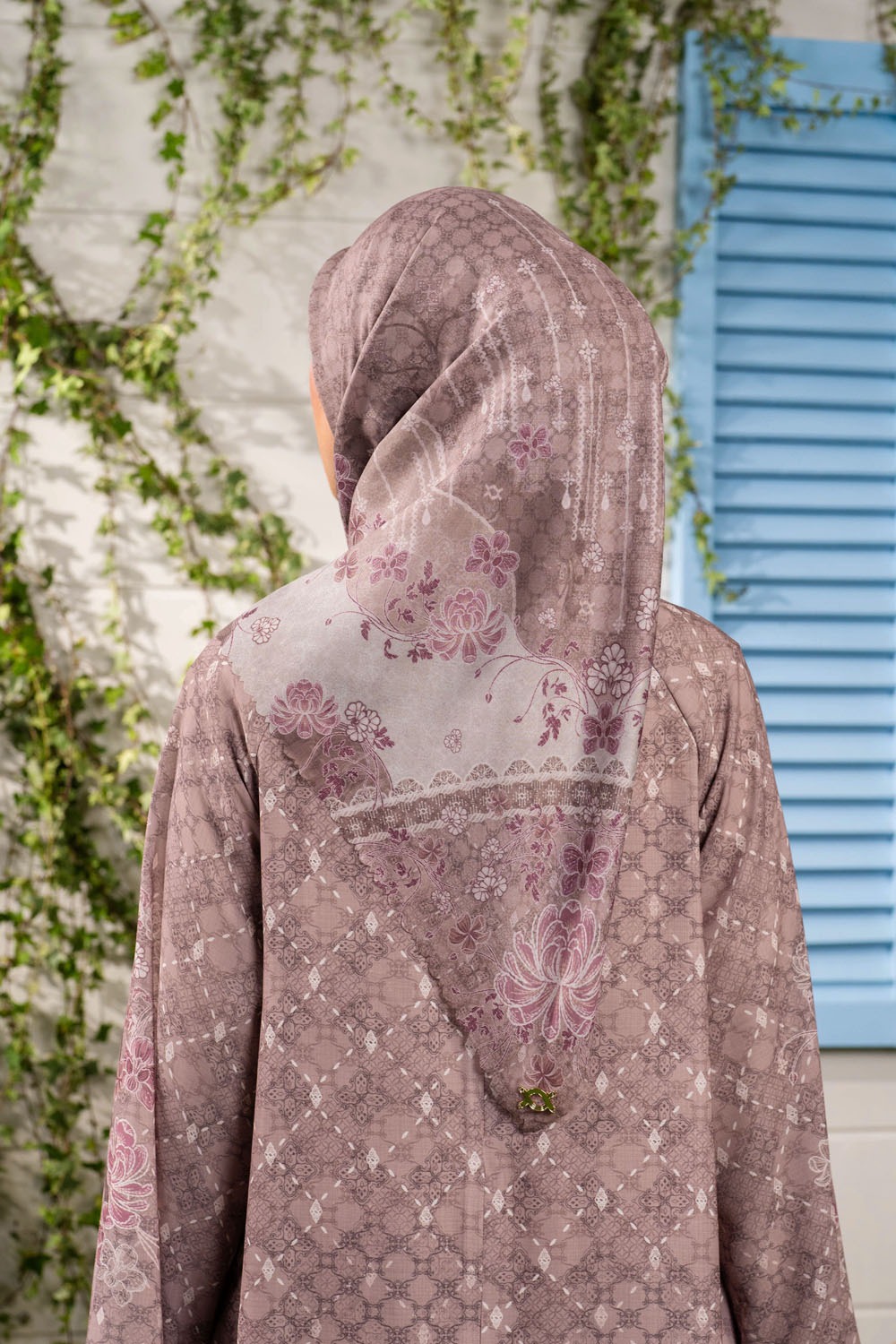 Nayandari Scarf