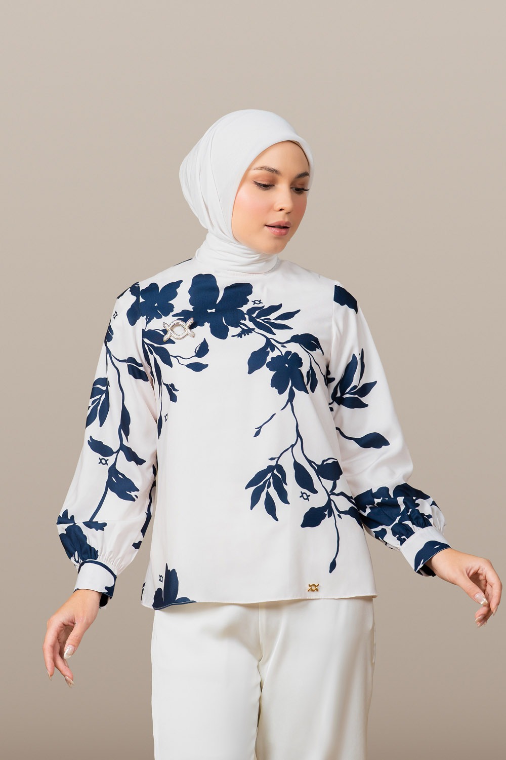 Alyra Blouse