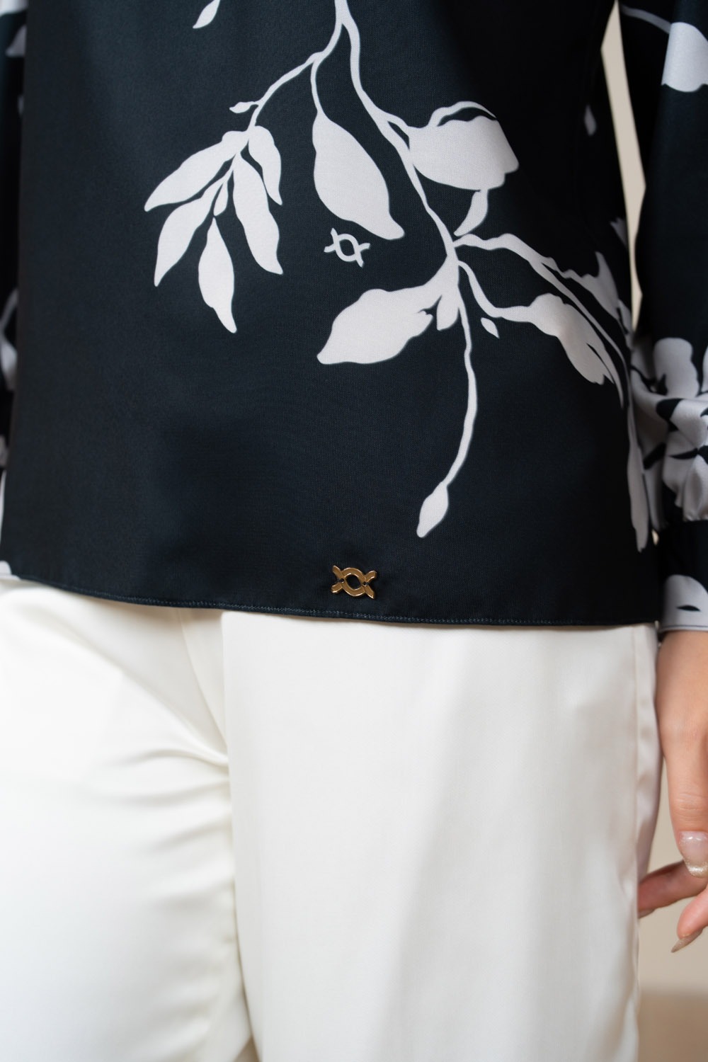 Alyra Blouse