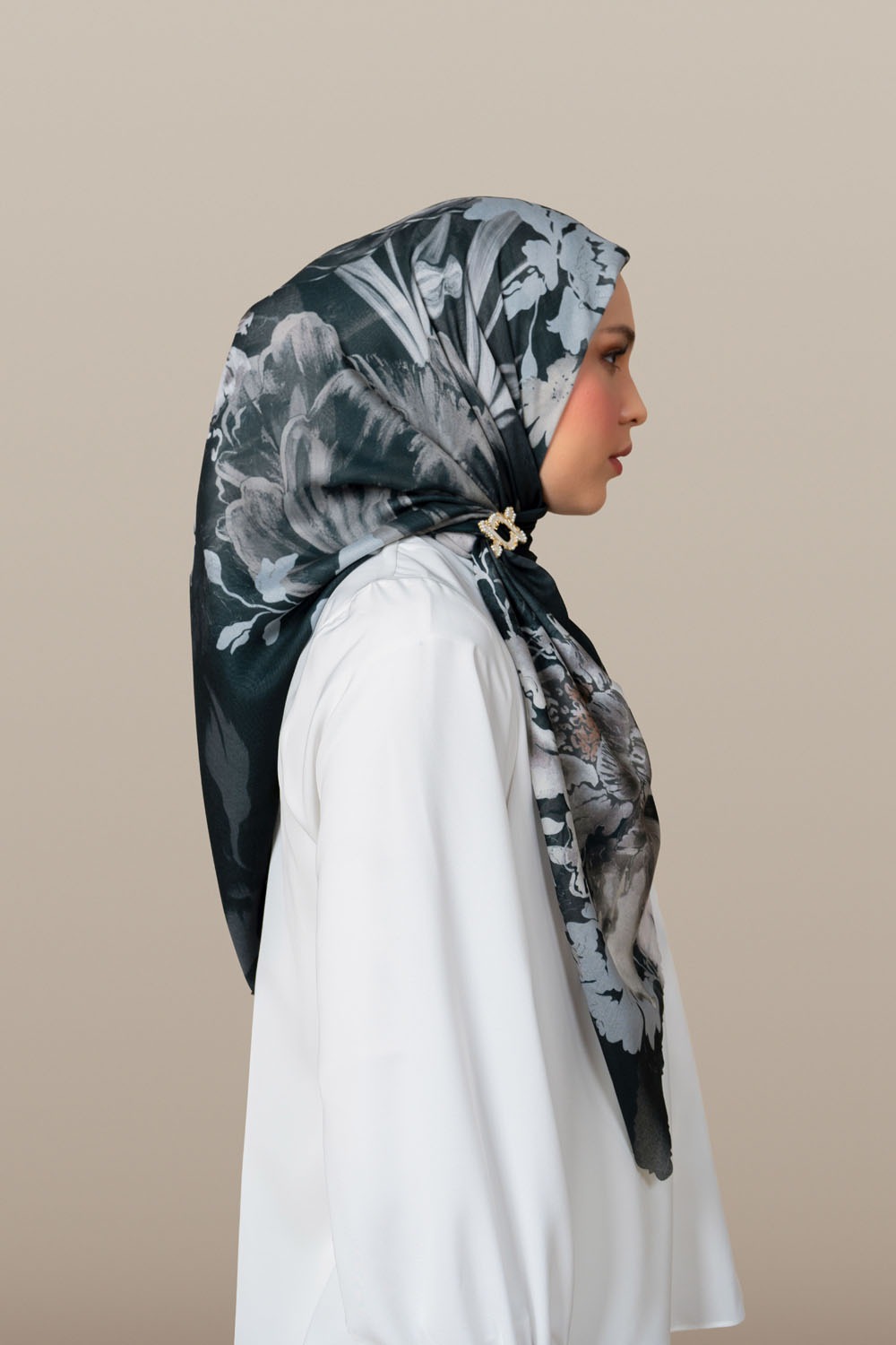 Jana Scarf