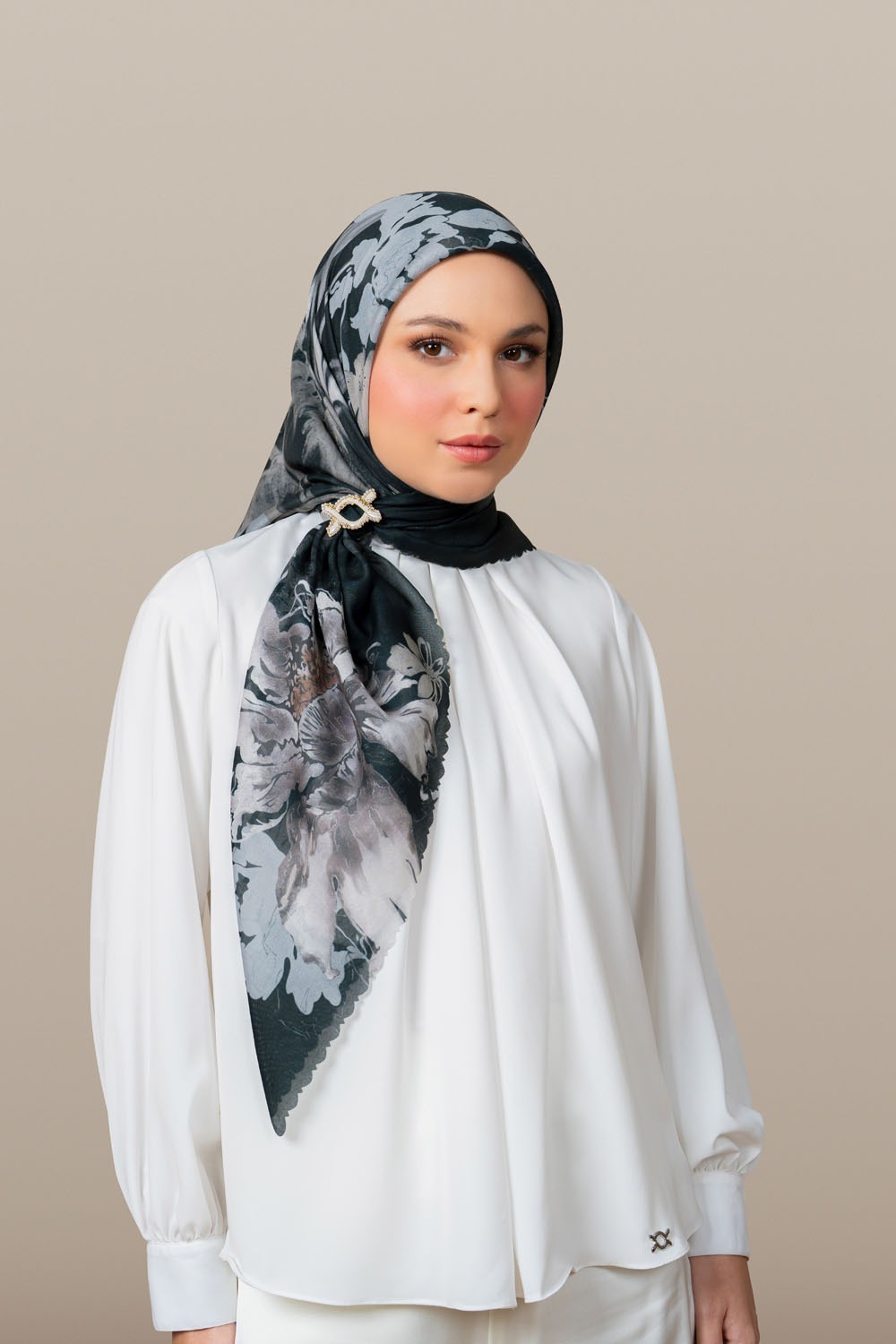 Jana Scarf
