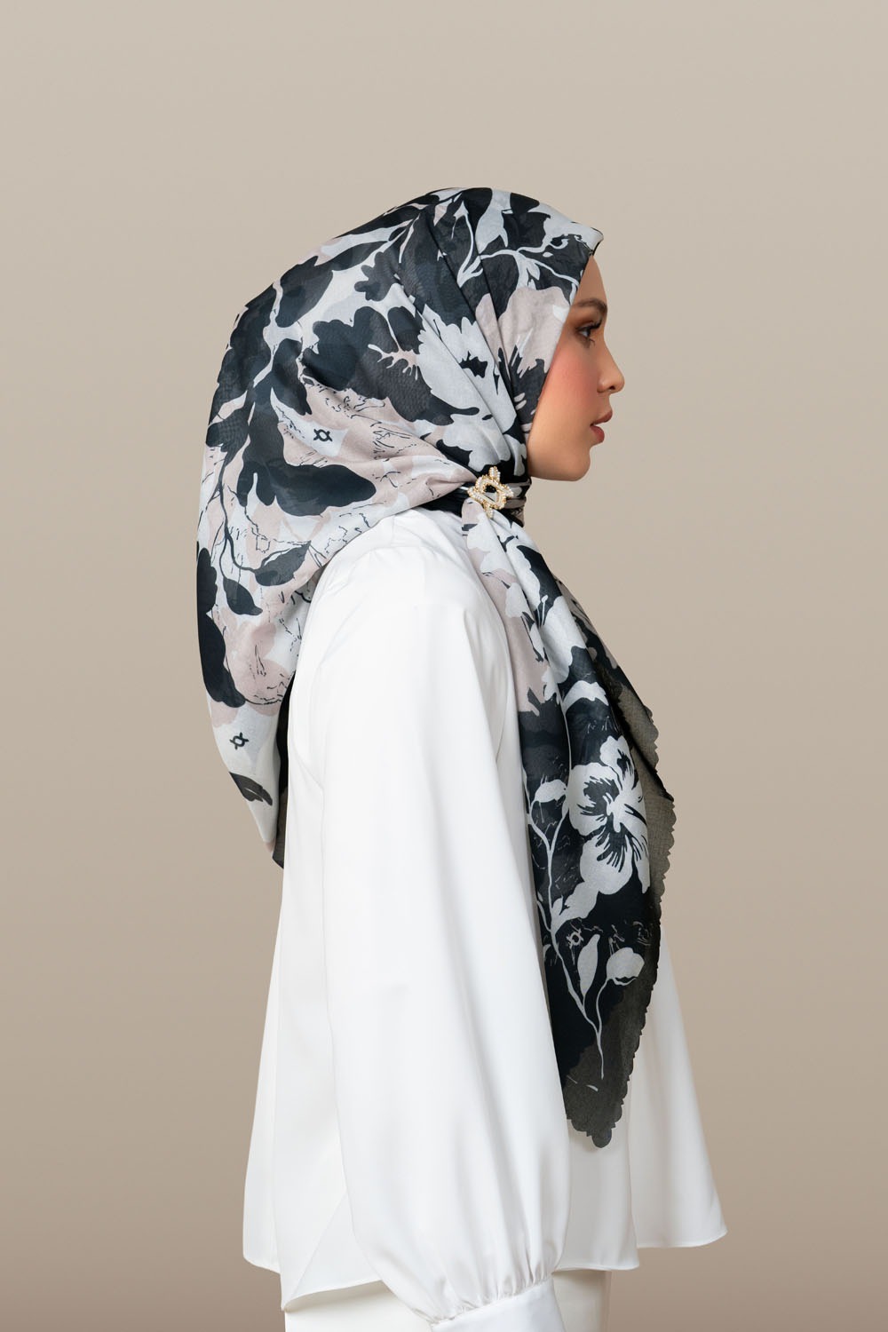 Arelin Scarf
