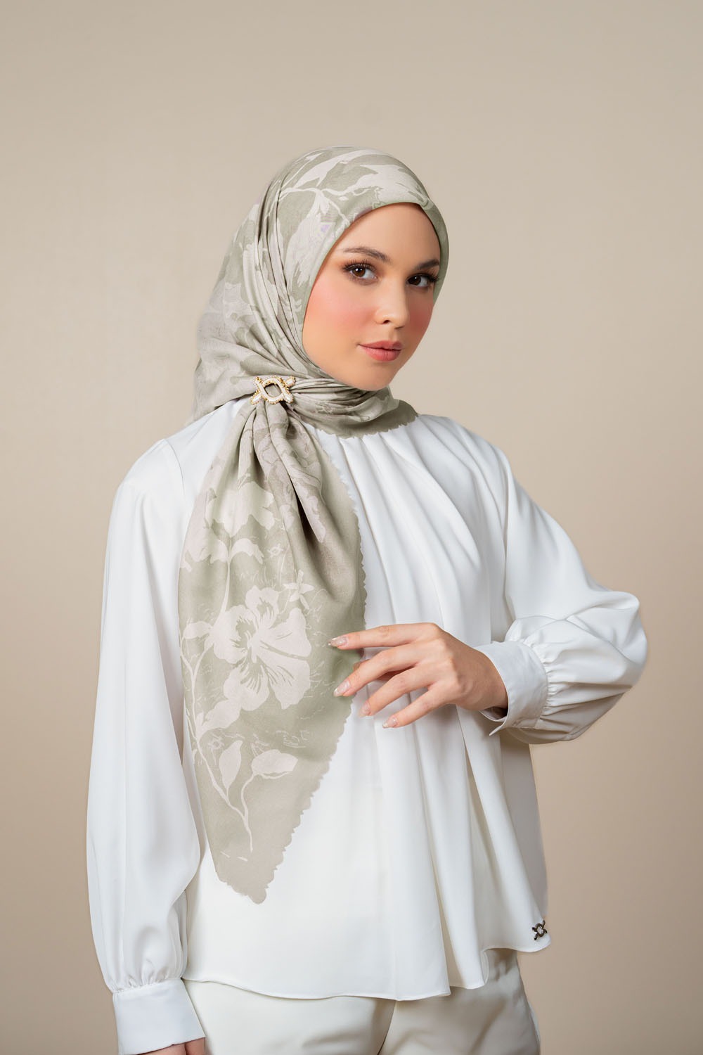 Arelin Scarf