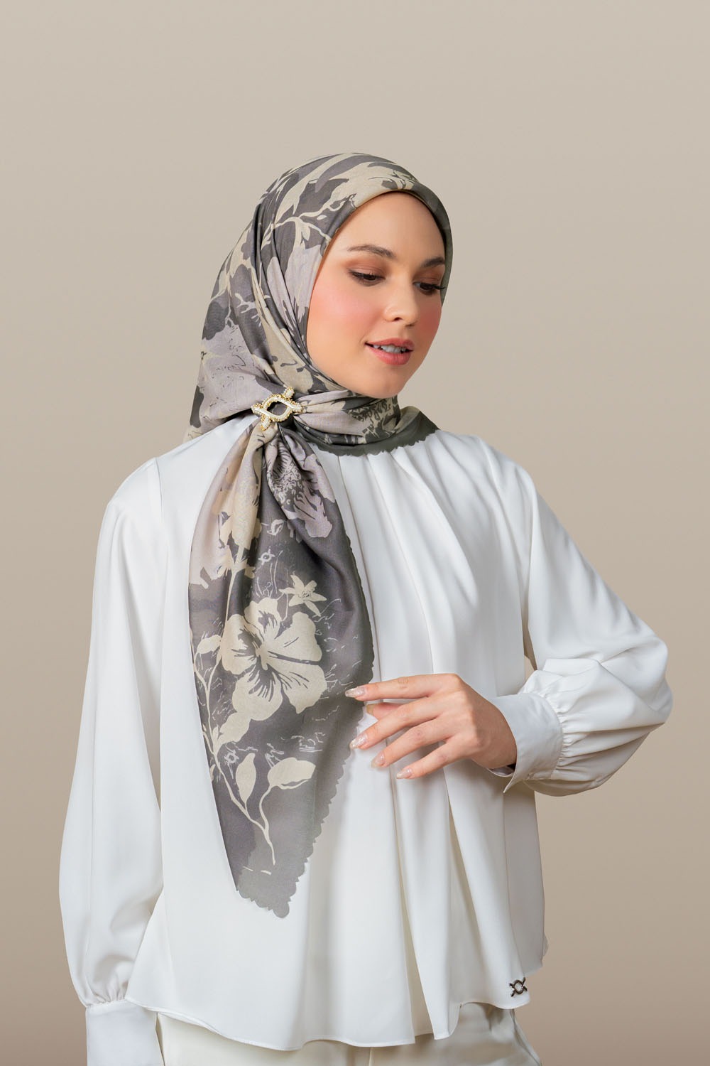 Arelin Scarf