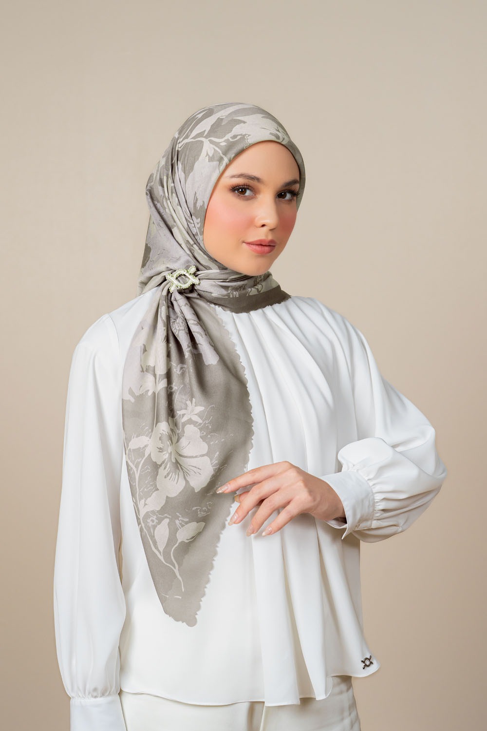 Arelin Scarf