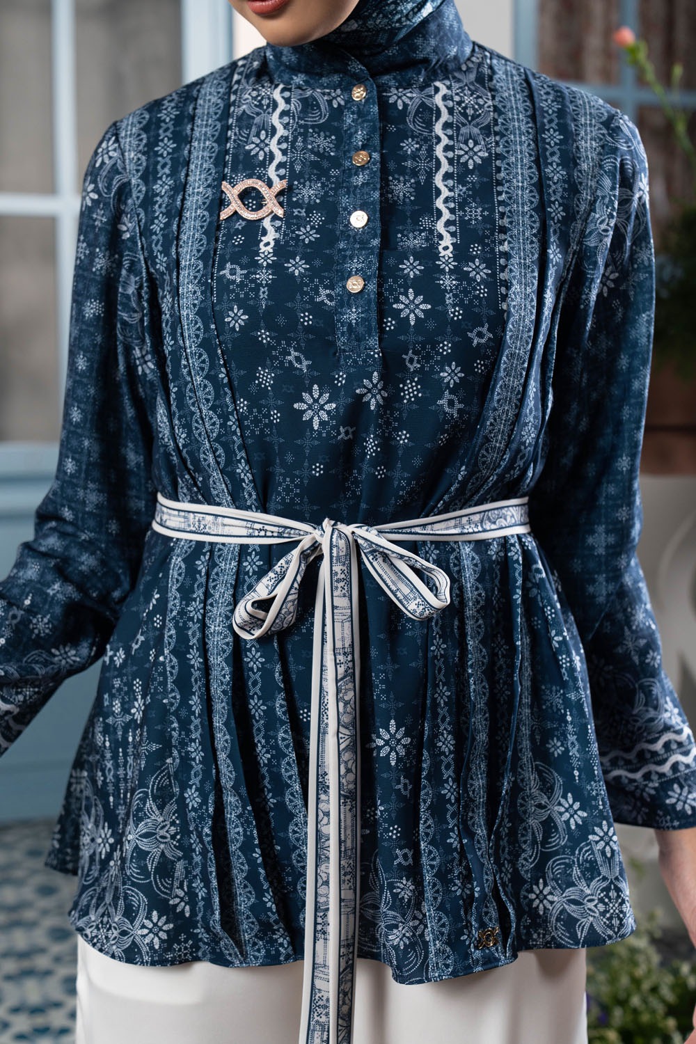 Diyasmara Blouse