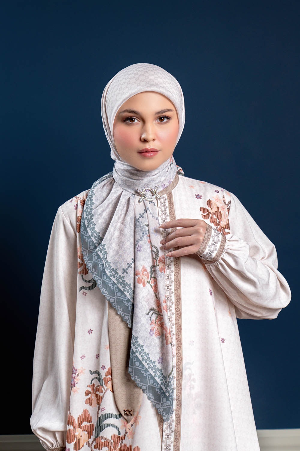 Kamoria Scarf