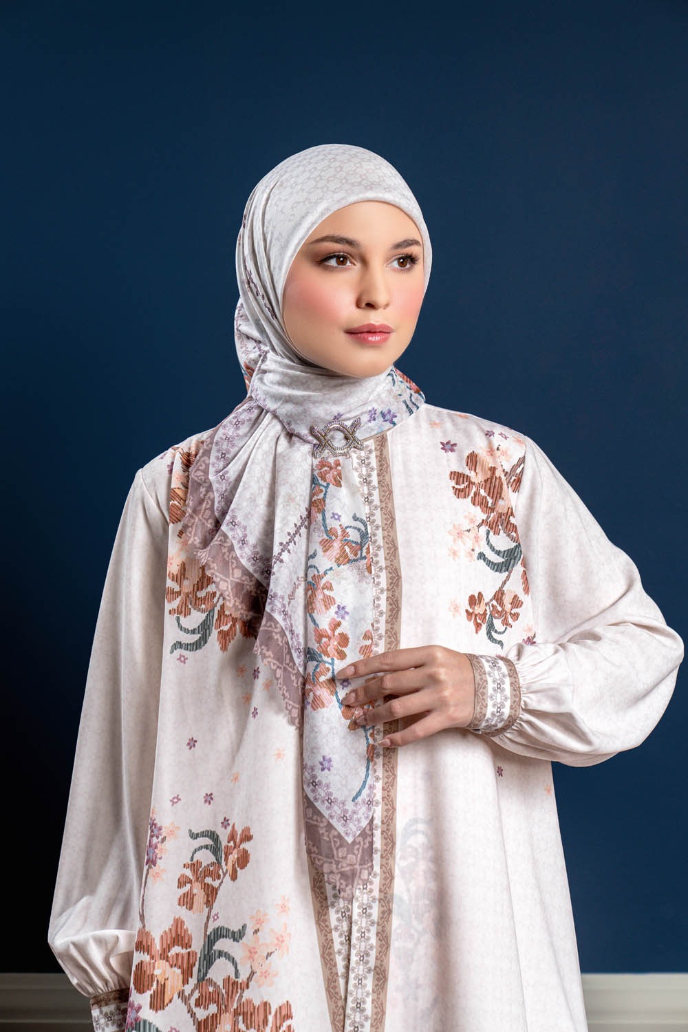 Kamoria Scarf