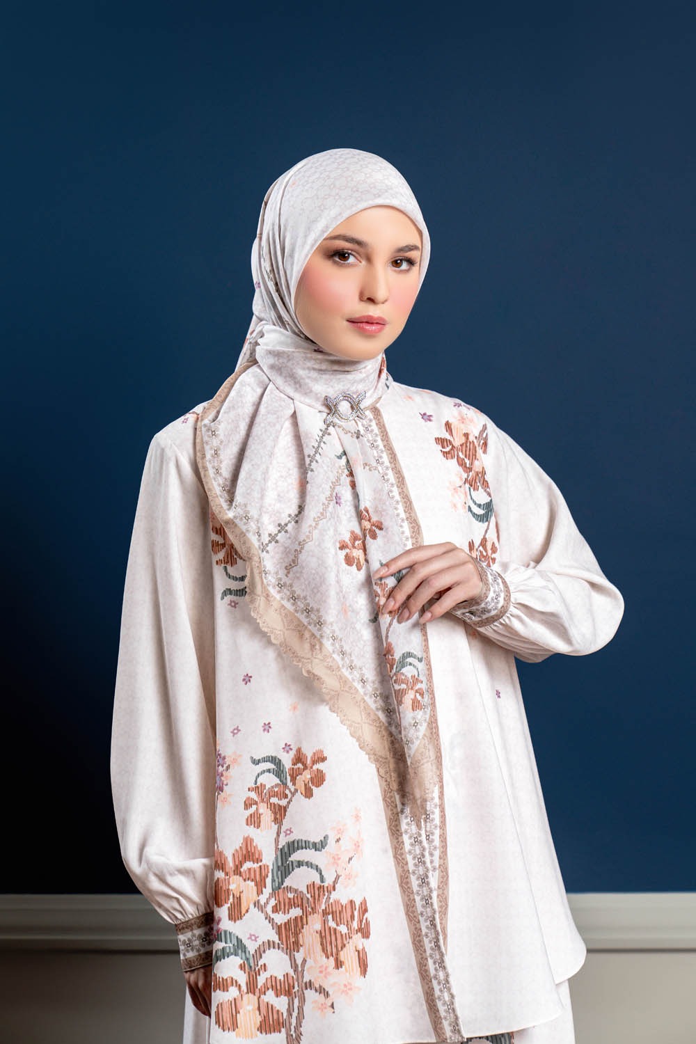 Kamoria Scarf