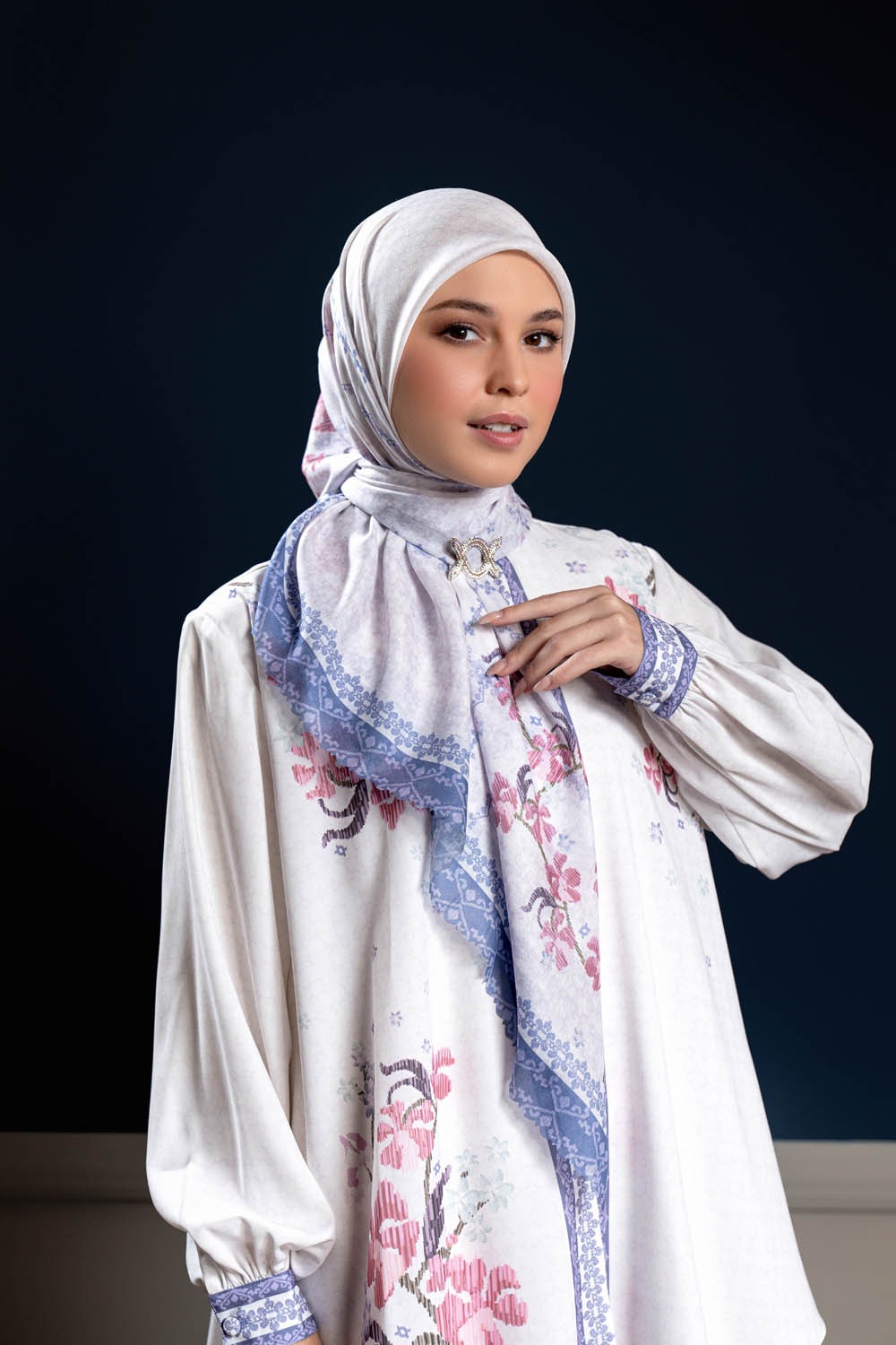 Kamoria Scarf