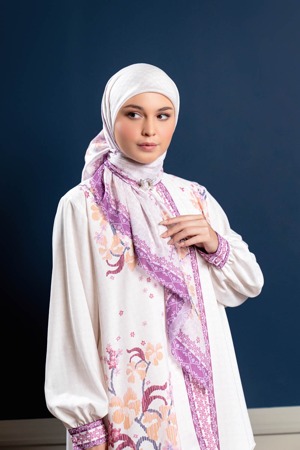 Kamoria Scarf