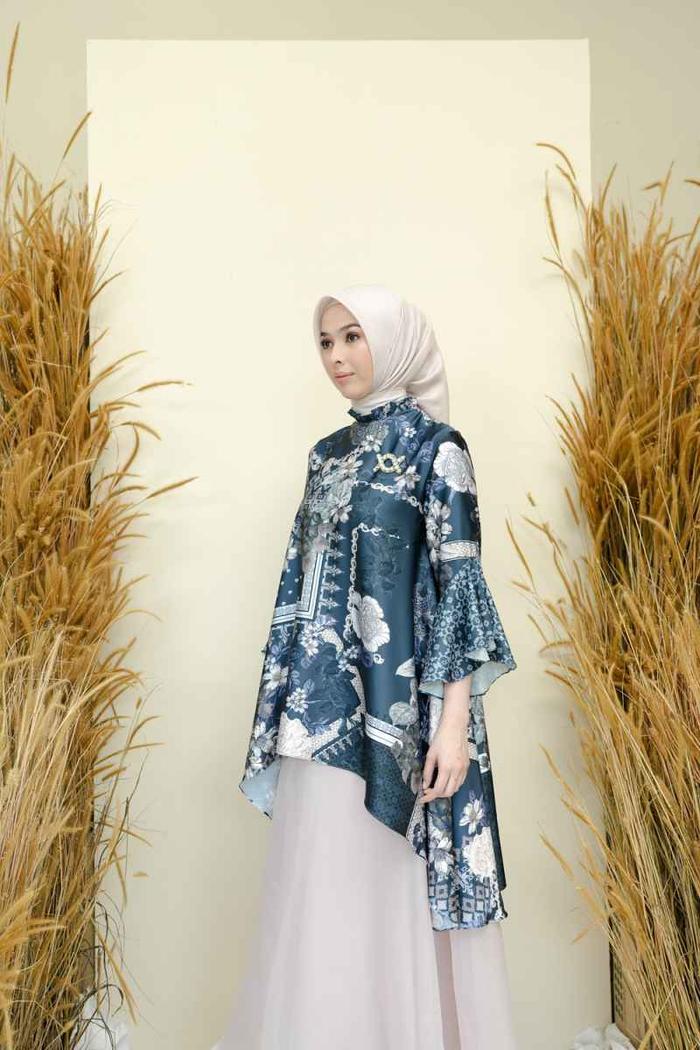 Melcia Tunic Malaya