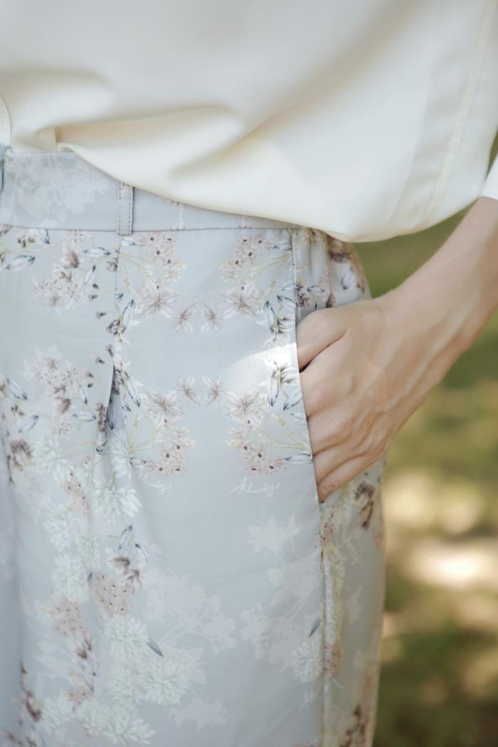 Thea Pants in Dust