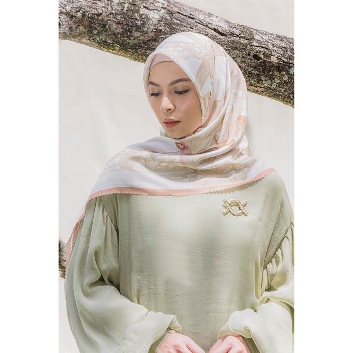 Thalia Scarf (Minor)