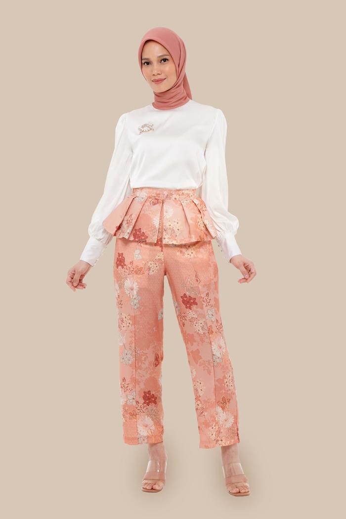 Davina Obi Peach