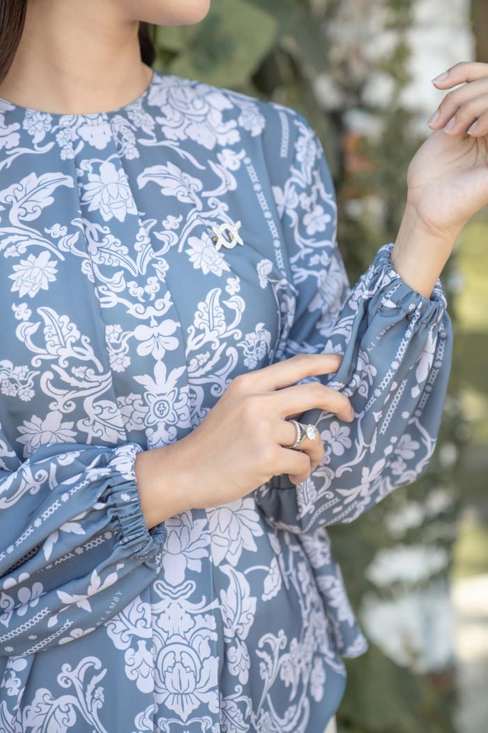 Kianna Blouse (Minor) Dark Truffle